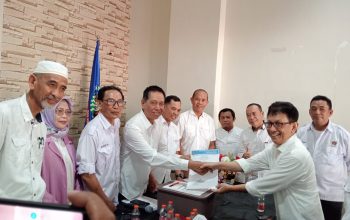 Gema Perubahan Iringi Langkah Suwardi Thahir, Resmi Kembalikan Formulir Calon Ketua