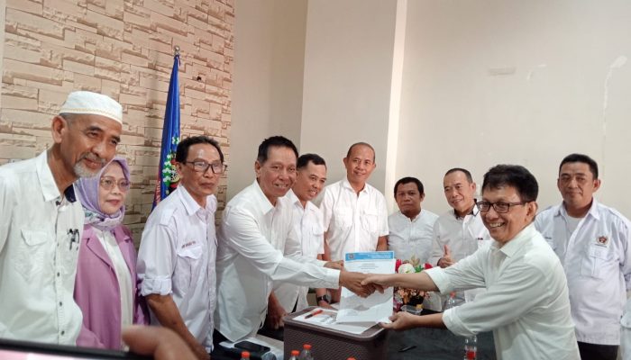 Gema Perubahan Iringi Langkah Suwardi Thahir, Resmi Kembalikan Formulir Calon Ketua